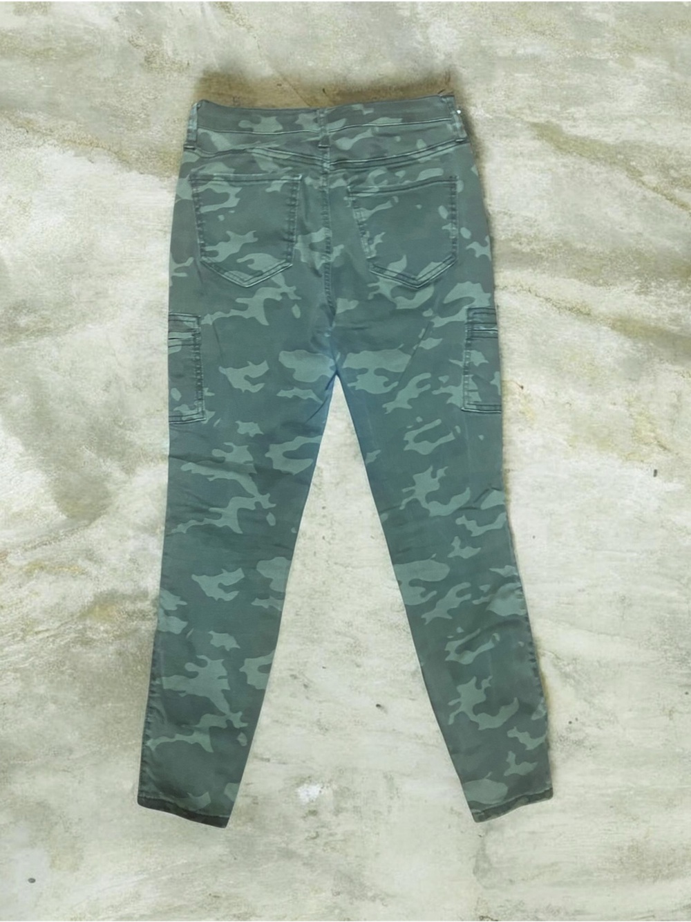 Juniors Mudd camo high rise utility jegging size 9